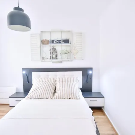 La - Charming 2 Apartment
