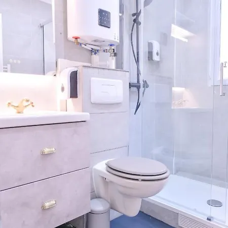 La - Charming 2 Apartment *